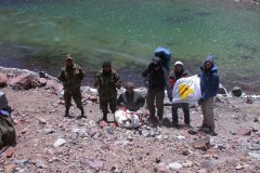 Another_team_photo_on_crater_arrival
